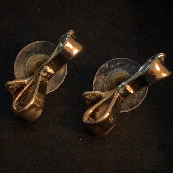 Kate Spade ♠️ Gold Bow Earrings. - Picture 6 of 9